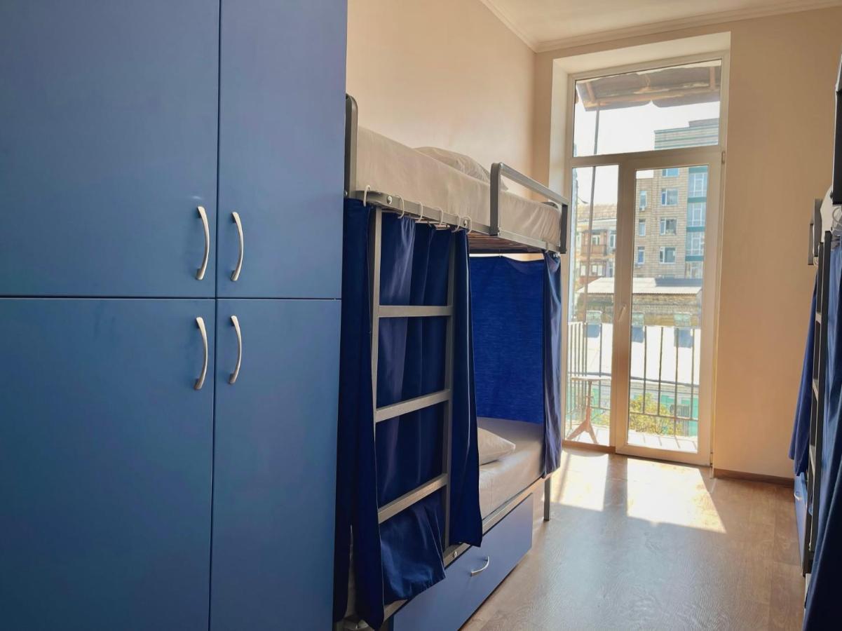 Hostel On Universytet 키예프 외부 사진